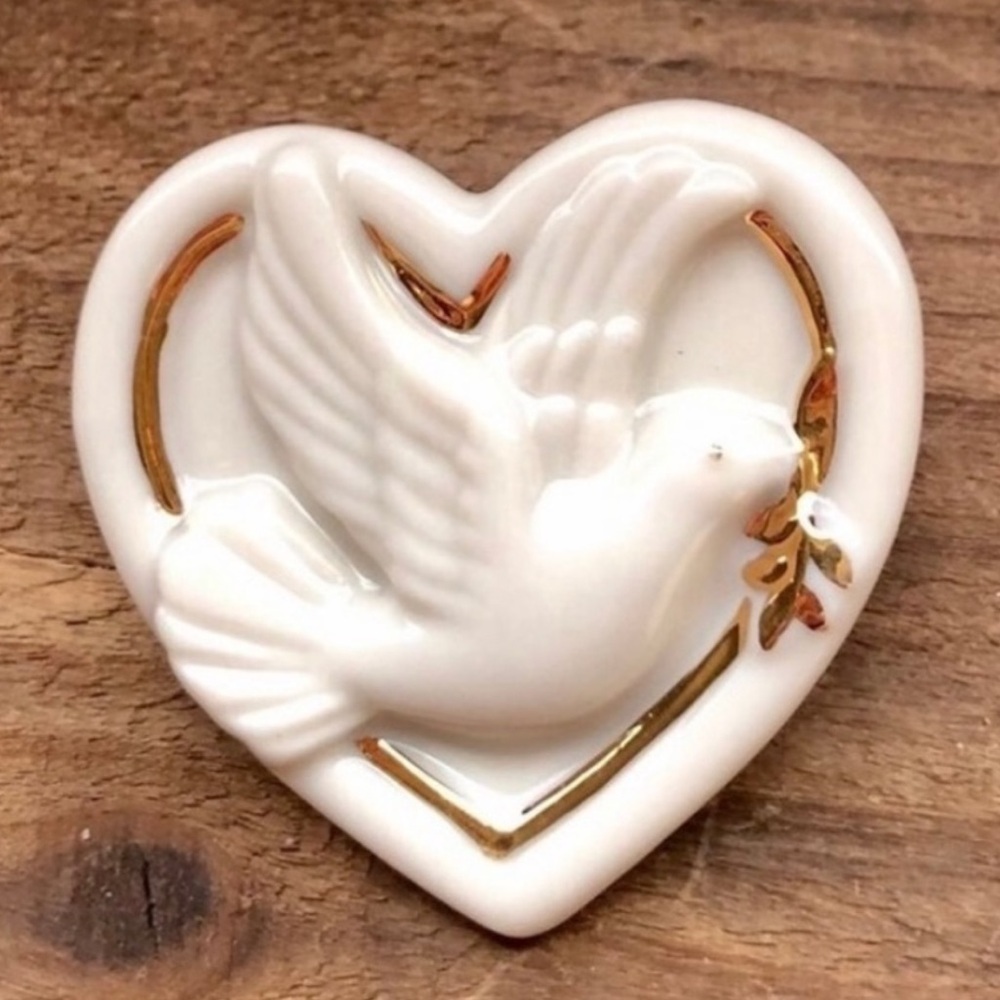 Lennox Peaceful Heart Dove Pinned Brooch 5$